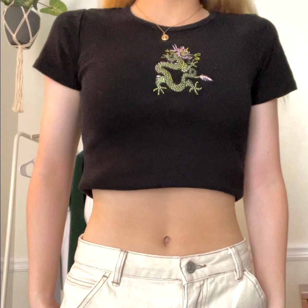 Rare Brandy Melville snake crop top!!🤎